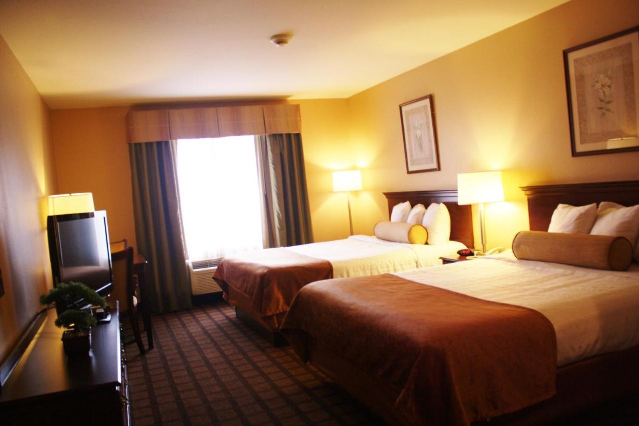 Inn & Suites Merrillville Habitación foto